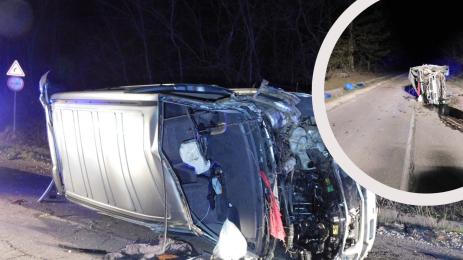 обърнат микробус