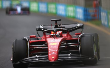 Шарл Льоклер с Ферари стартира от полпозишън в Гран При