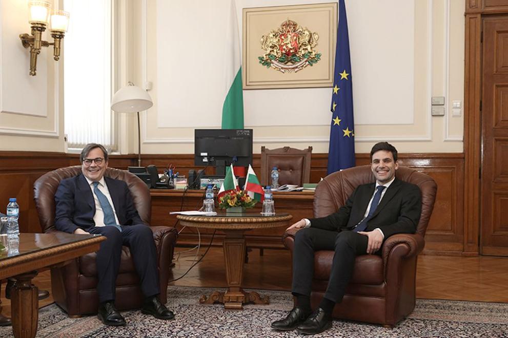 Провеждането на реформа в съдебната система и в борбата с