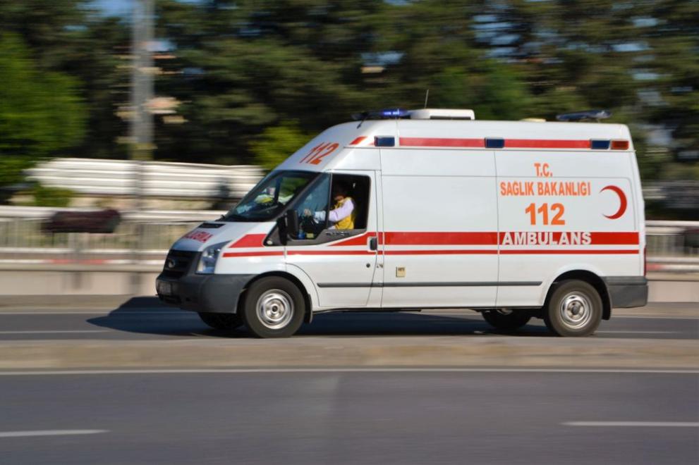 Джип блъсна деца на тротоар пред болницата в Бургас, съобщи