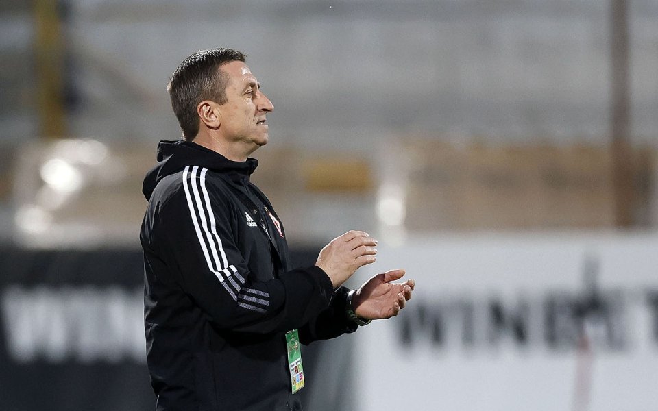 Анатоли Нанков, който е бивш национал на България и участва