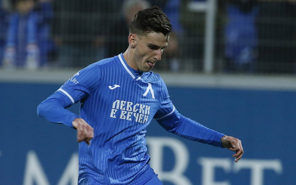 Футболисът на Левски - Илиян Стефанов, е преминал ядрено-магнитен резонанс.