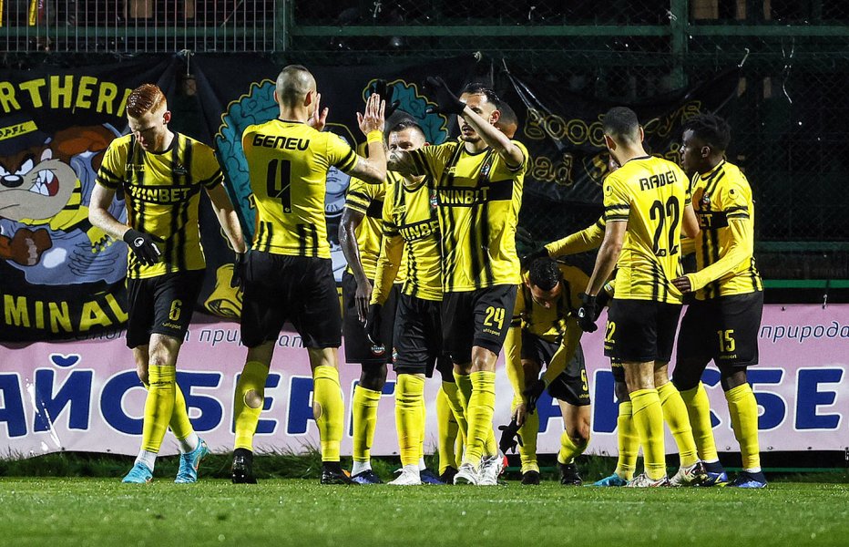 Ботев Пловдив Локомотив София1