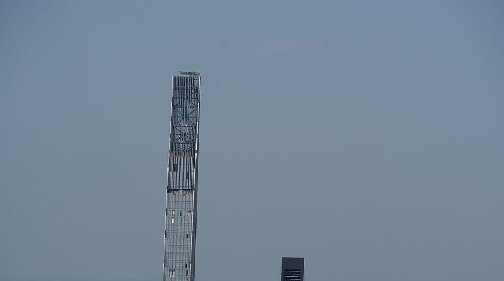 Най-тънкият небостъргач в света е завършен (ВИДЕО)