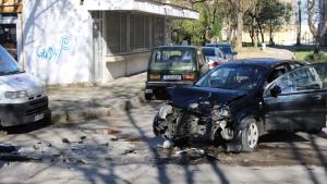 Два автомобила се удариха на кръстовище в благоевградския квартал Запад