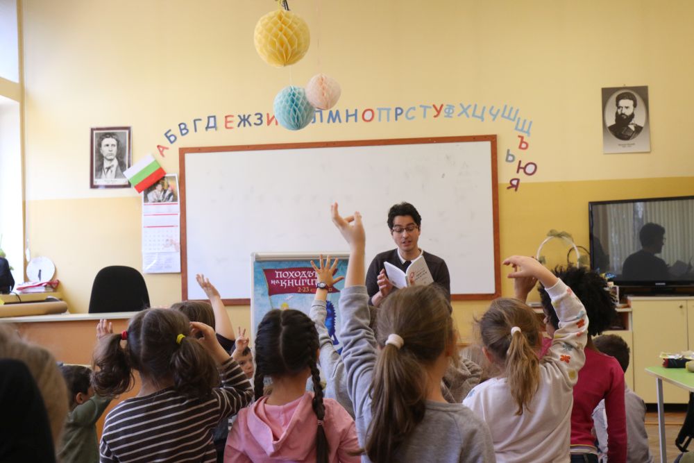 Министърът на културата Атанас Атанасов се включи в инициативата „Походът на книгите“