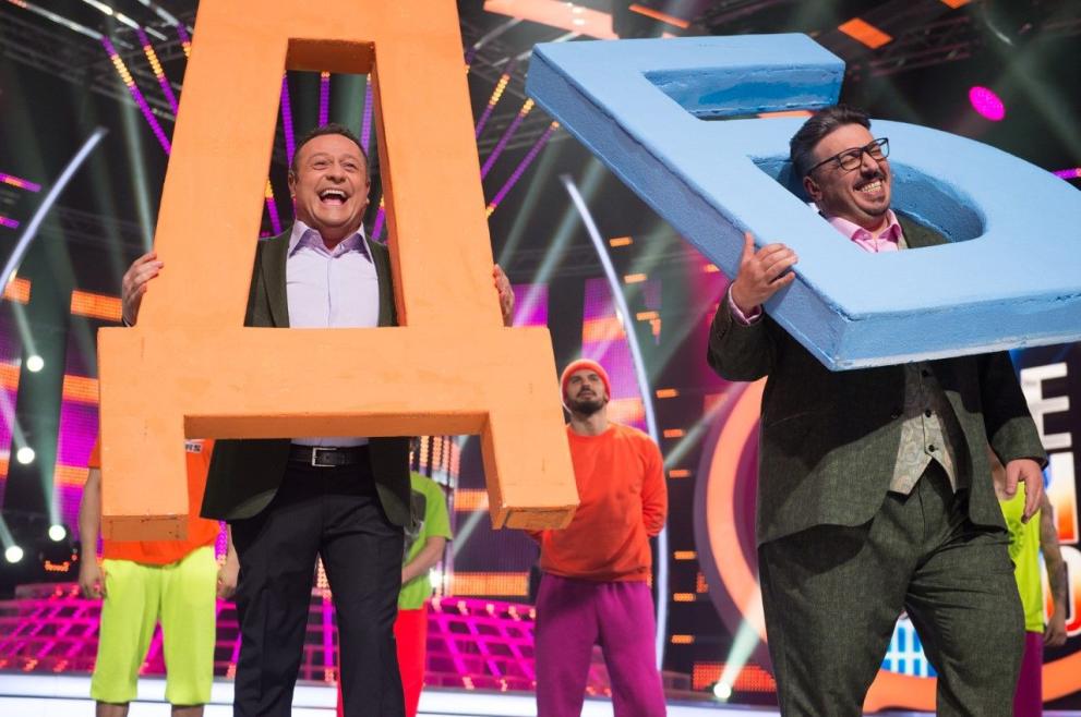 Като две капки вода“ предизвиква всички – талантливи певци, неоткрити