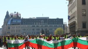 протест на пътните строители