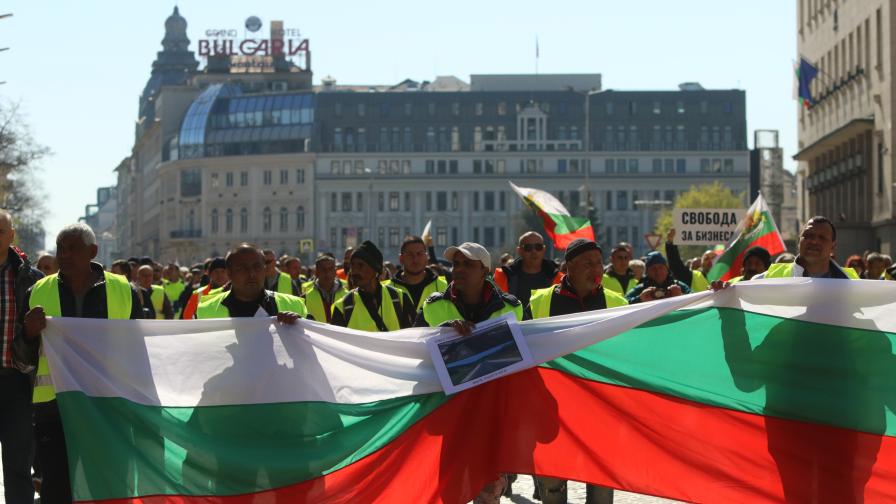 Пътни строители излизат на национален протест на 20 април