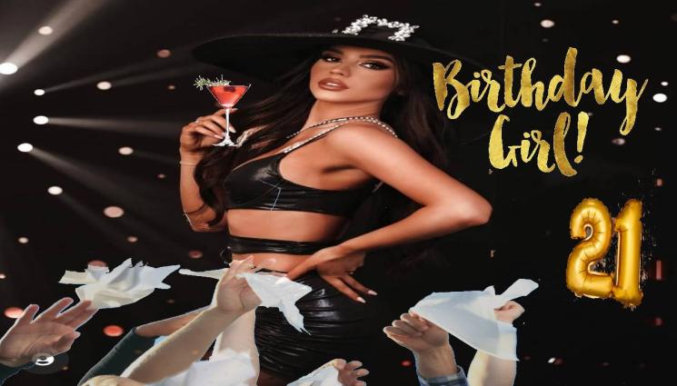 Десита - ЗВЕЗДЕН РОЖДЕН ДЕН: Попфолк фурията Десита полива ЧРД в столична чалготека