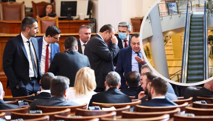 парламент молове - ОКОНЧАТЕЛНО: Нови противоепидемични мерки може и да има, но затваряване на молове - не
