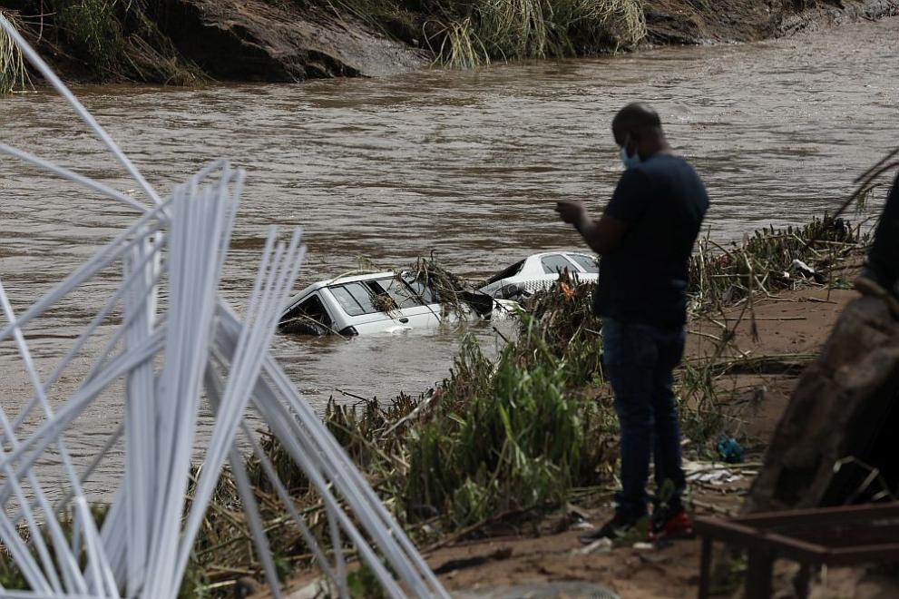 Броят на загиналите от проливни дъждове и наводнения в провинция