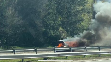 запалена кола