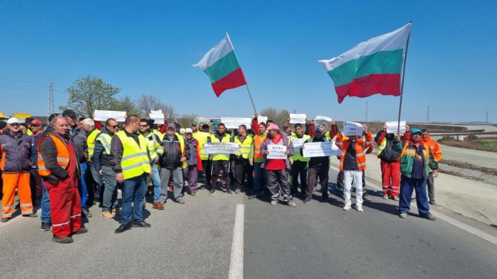 Състоянието на Републиканската пътна мрежа е катастрофално, браншът е пред