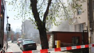 Пожар избухна в 16 10 часа в Благоевград Пламна гараж залепен