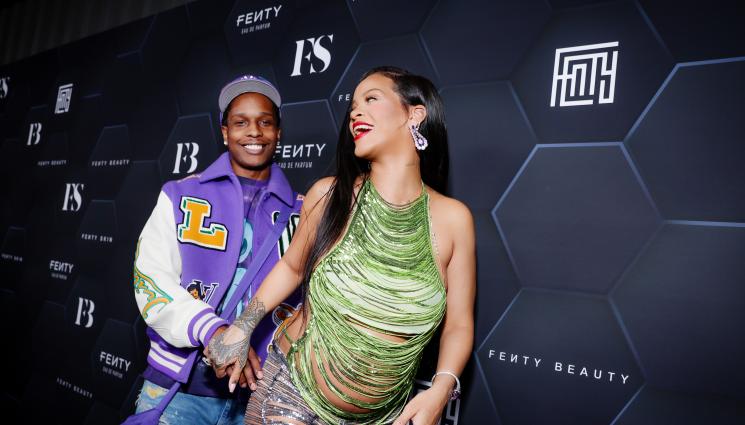 riri - НАД НЕЩАТА: Риана и Rocky отлетяха за Барбадос (ВИДЕО)