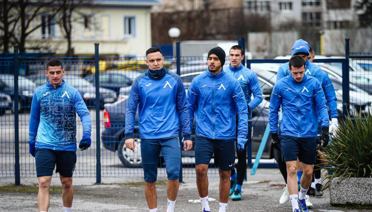 Левски - Стара контузия спира звездата на Левски Георги Миланов за мача с ЦСКА (СЪСТАВИТЕ)