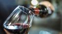 Британската верига магазини търси човек за пиене на вино 