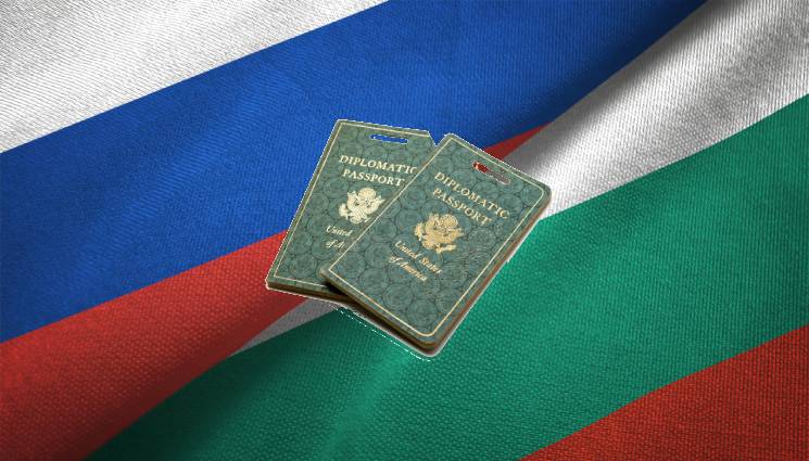 персона нон грата - РУСИЯ ОТВРЪЩА НА УДАРА: Москва гони наши дипломати