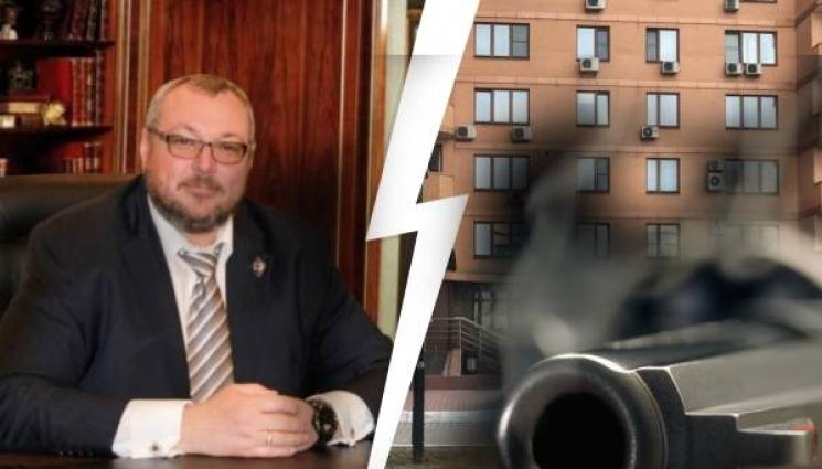 москва убийство - Бивш шеф на „Газпромбанк“ застреля съпругата, дъщеря си, а след това и себе си. Жена му била бременна от друг