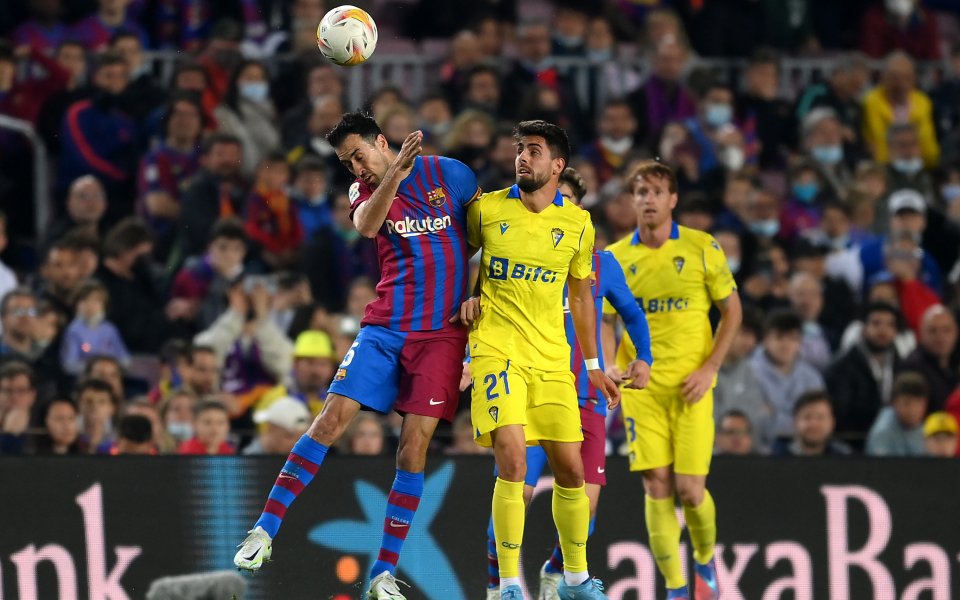 Барселона и Кадис играят при резултат 0:0 на "Камп Ноу"