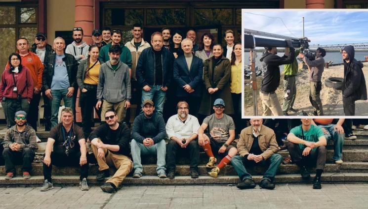 командарев - ЗА КРАЯ НА СНИМКИТЕ ЗА АЛО МАФИЯТА: Командарев изяде питката на комшийка с огромен кеф (СНИМКИ)