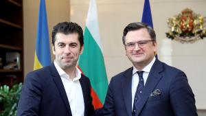 Премиерът Кирил Петков проведе среща с министъра на външните работи