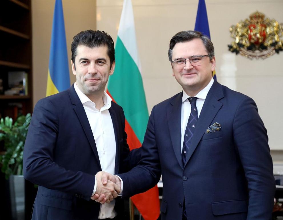 Премиерът Кирил Петков проведе среща с министъра на външните работи