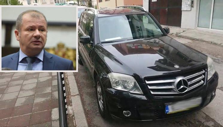 Радослав Тасков Мерцедес - ШЕФОВЕТЕ СЪЩО ПЛАЧАТ: Закопчаха „Мерцедес“-а на общинар № 1 в Благоевград