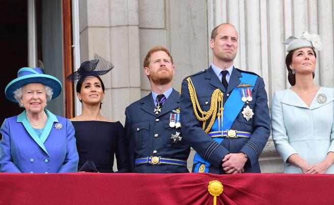Хари и Меган са поканени на балкона на Бъкингамския дворец за юбилея на кралицата