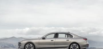 <p>Дебютиралото наскоро BMW i7 използва пето поколение електрическо задвижване, докато моделите, качени на Neue Klasse, ще използват GEN6 задвижване.</p>