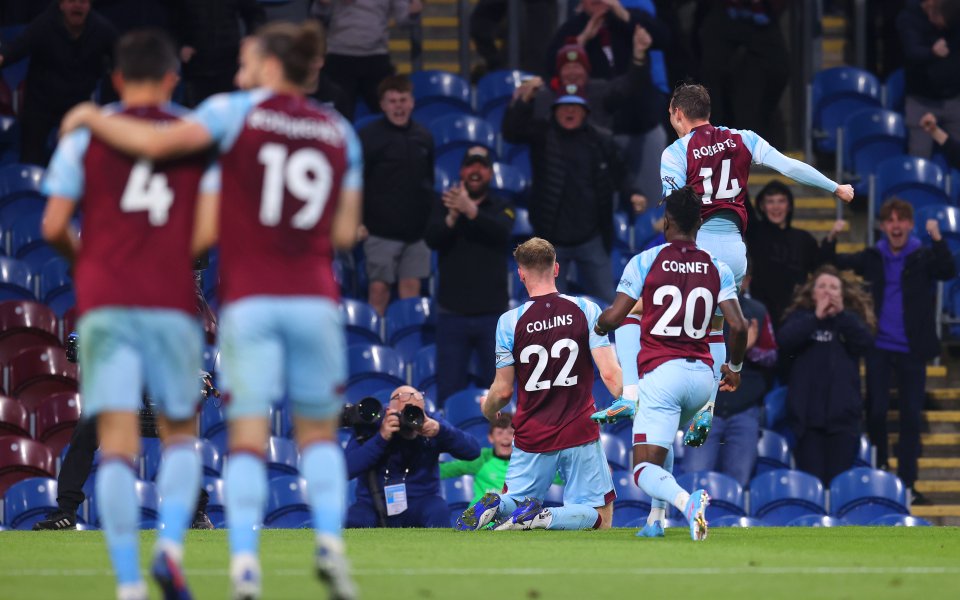 Отборът на Бърнли се наложи с 2:0 над Саутхемптън в