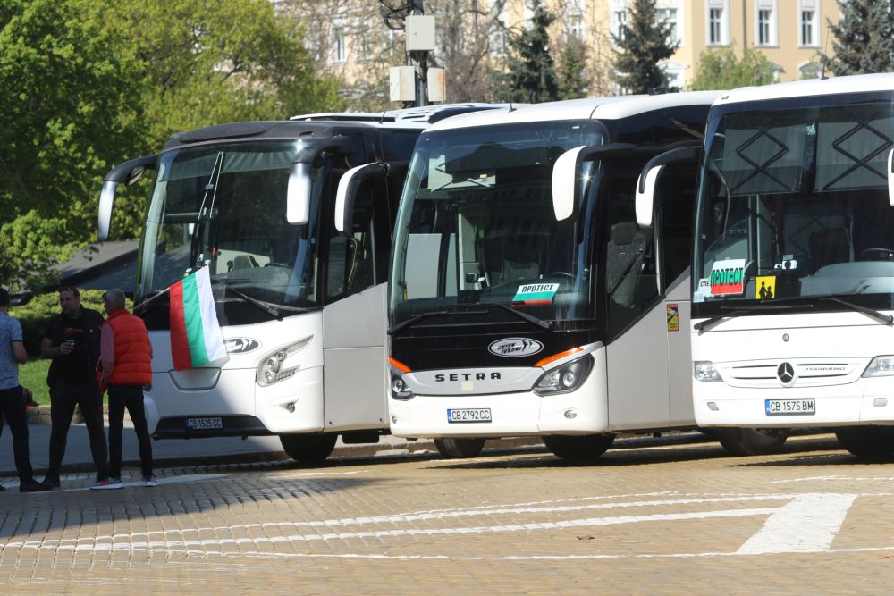 Национален протест: Превозвачите блокираха центъра на София