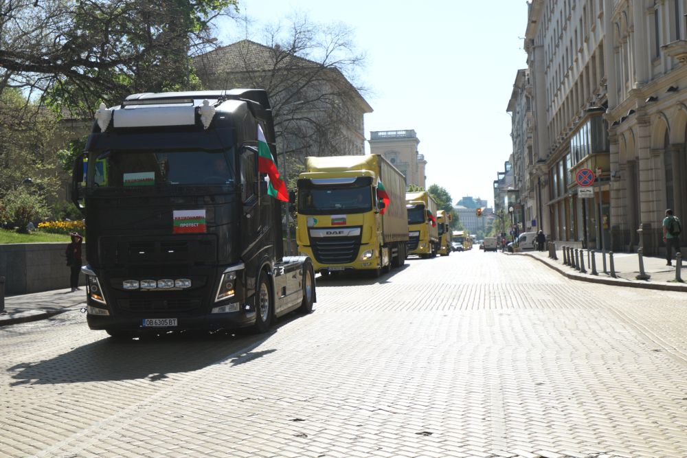 Национален протест: Превозвачите блокираха центъра на София