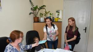 В Община Ловеч започна раздаването на финансова помощ на гражданите