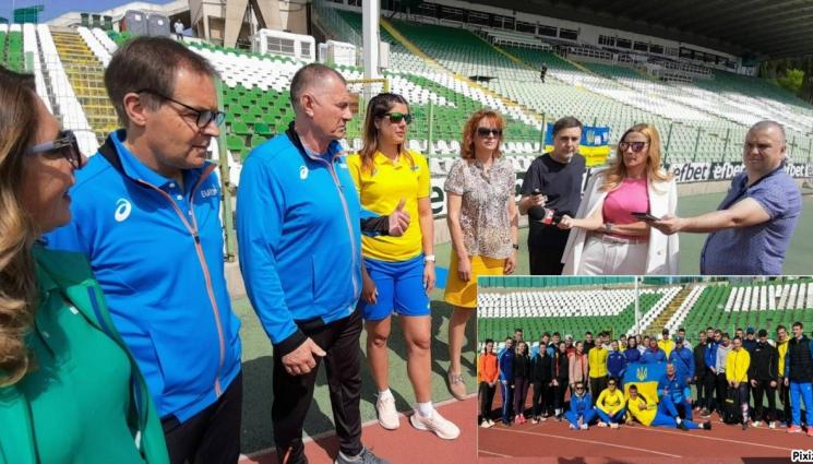 Добромир Карамаринов - Шефът на европейската атлетика Добромир Карамаринов посети украинските национали, които се подготвят в Стара Загора за големите състезания през годината