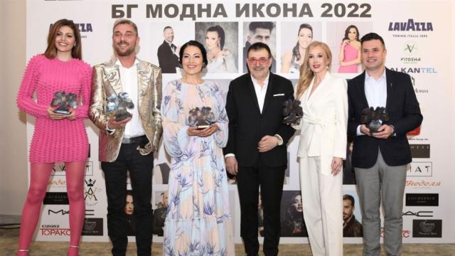 Мария Бакалова е сред призьорите на „БГ модна икона 2022“ (ВИДЕО)
