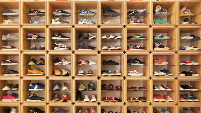 Марковите спортни обувки - между бизнеса и модата