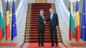 Президентът на Румъния Клаус Йоханис е обсъдил с българския министър