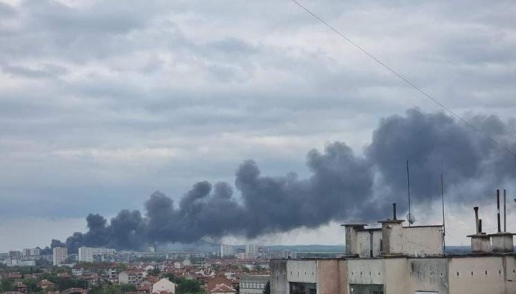 пожар ямбол - ОГНЕН АД: Огромен пожар избухна край Ямбол