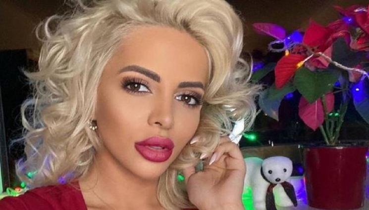 Жанета Осипова - КРЪВТА Й КИПИ: Осипова подкара мощна машина (СНИМКА)