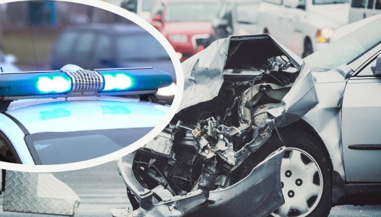 катастрофа - ВОЙНА ПО ПЪТИЩАТА: Двама шофьори без книжки предизвикаха мелета, единият бил и фиркан