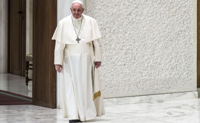 Папа Франциск: Tрябва да отида в Москва... Нека Путин само отвори вратата