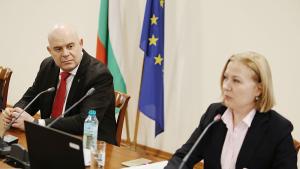 Пореден словесен остър сблъсък между правосъдния министър Надежда Йорданова и