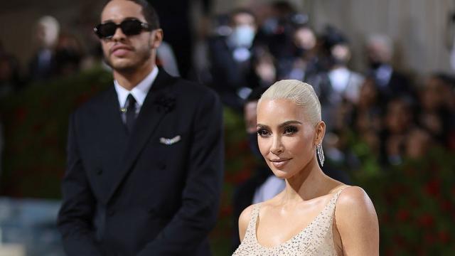 Ким Кардшиян с култова рокля на Мерилин Монро на Met Gala (СНИМКИ)