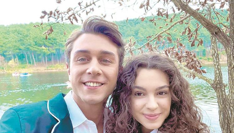 Онур Сеит Яран и Су Бурджу Язгъ Джошкун - ЗЛАТНО ВРЕМЕ: Топ 5 на най-популярните двойки от турските сериали