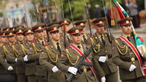 Тържествен водосвет на бойните знамена и знамената светини на Българската