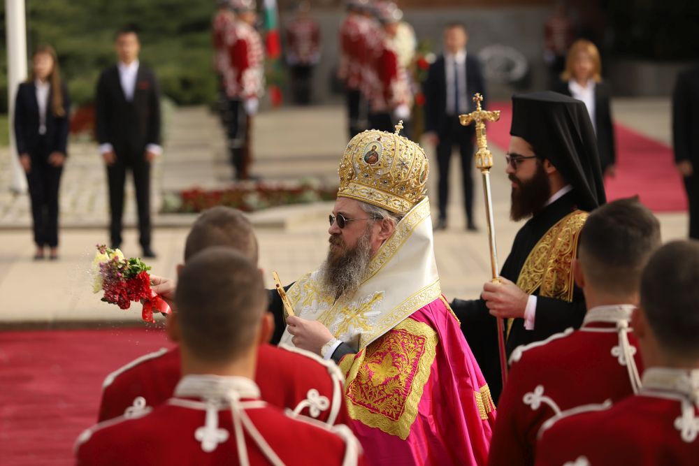 Тържествен водосвет на бойните знамена и знамената светини на Българската армия
