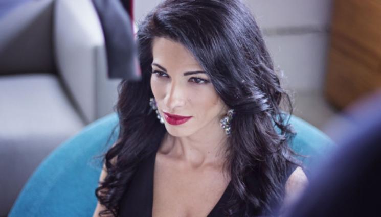 Мария Грънчарова - Диско кралицата Мария Грънчарова пред 