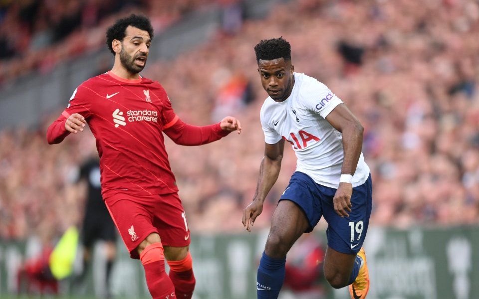 Отборите на Ливърпул и Тотнъм играят при в дербито на